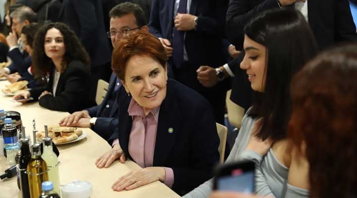 akşener