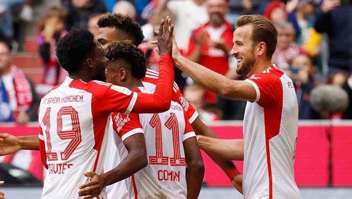 Bundesliga'da Heyecan Dorukta: Borussia Mönchengladbach, Augsburg'u Ağırlıyor; Devlerin Randevusu: Bayern Münih vs Werder Bremen!