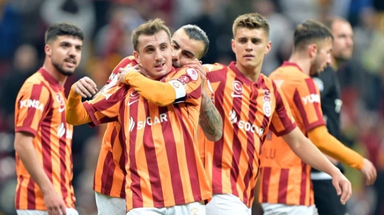 Galatasaray, Ümraniyespor'u Farklı Geçti: Kupa Yolunda Emin Adımlar!