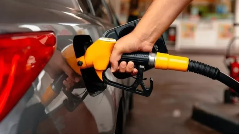 Motorine Gece Yarısı Zam: Fiyatlar Zirveye Tırmanıyor!