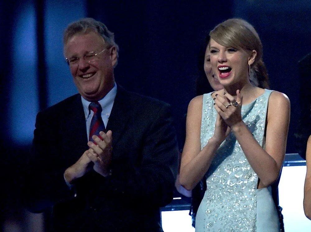 Taylor Swift'in Babası Hakkındaki Suçlamalar Aile ve Ünlü Olmanın Gölgeleri