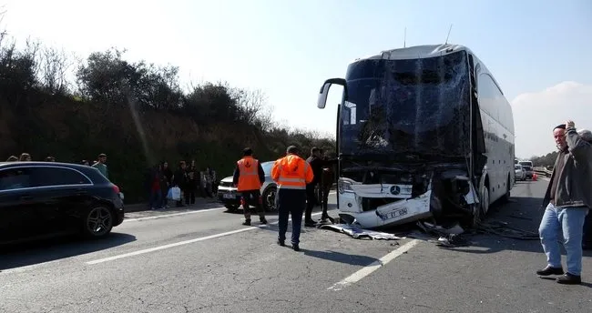 Kocaeli TEM Otoyolunda Zincirleme Kaza Ankara Yönü Trafiğe Kapandı