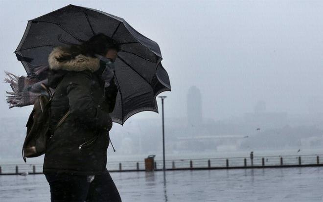 Meteoroloji'den Marmara, İzmir ve Ege için 'fırtına' uyarısı